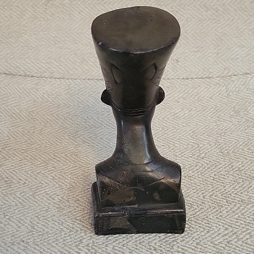 NEFERTITI Black Egyptian Bust Sculpture - Picture 4 of 8